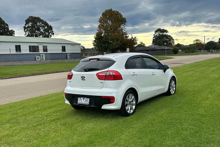 2016 Kia Rio Si