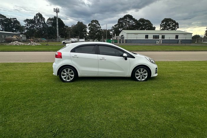 2016 Kia Rio Si