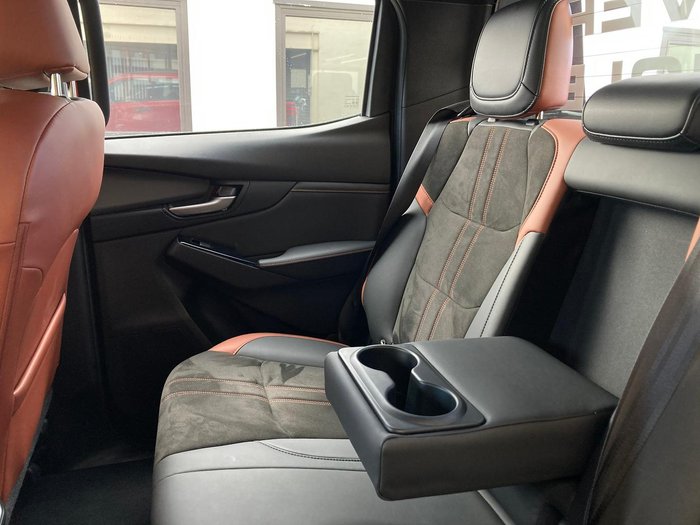 2025 Mazda BT-50 SP