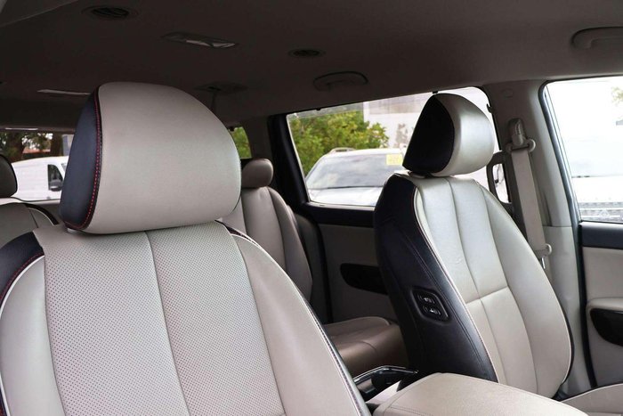 2018 Kia Carnival Platinum