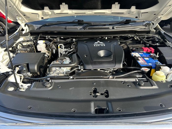 2021 Mitsubishi Pajero Sport Exceed