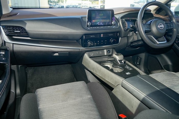 2024 Nissan X-TRAIL ST