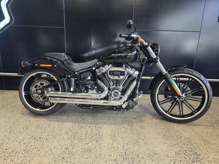Harley-Davidson Breakout 114 (FXBRS) Softail