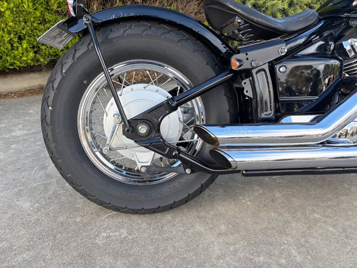 2010 Yamaha XVS650 V-STAR CUSTOM Black