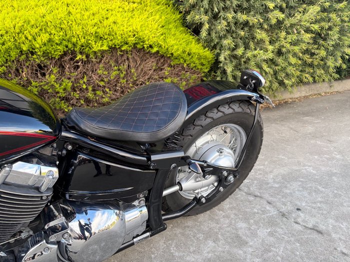 2010 Yamaha XVS650 V-STAR CUSTOM Black