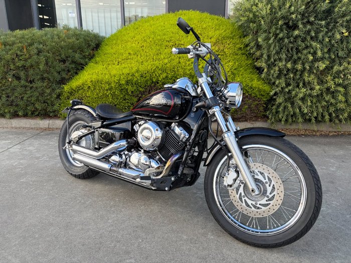2010 Yamaha XVS650 V-STAR CUSTOM Black