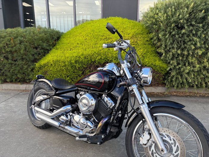 2010 Yamaha XVS650 V-STAR CUSTOM Black