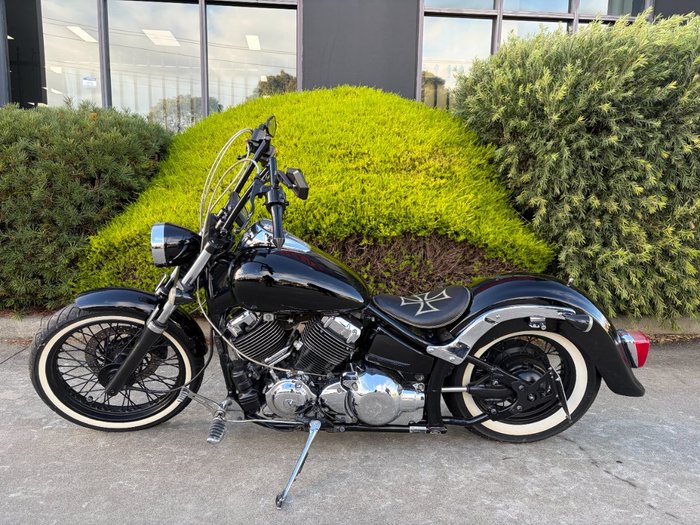 2010 Yamaha XVS650 V-STAR CUSTOM Black
