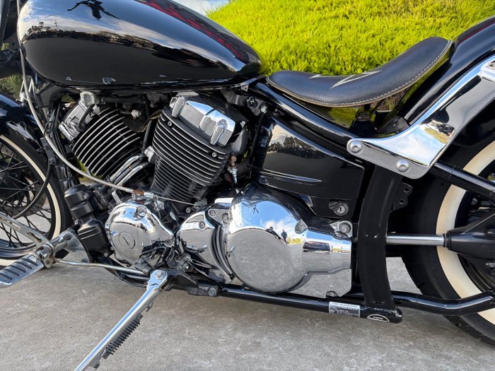 2010 Yamaha XVS650 V-STAR CUSTOM Black