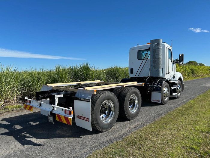 2026 Kenworth T320 A