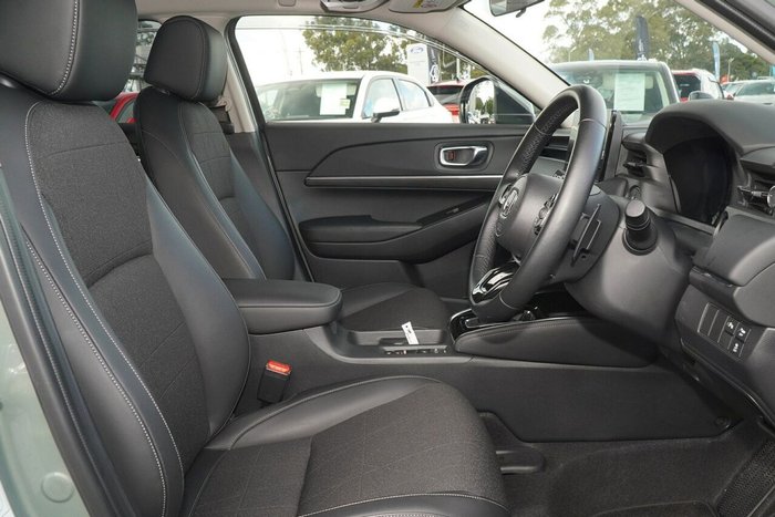 2024 Honda HR-V e:HEV X