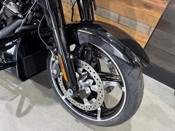 2026 Harley-Davidson Street Glide 117 (FLHX)