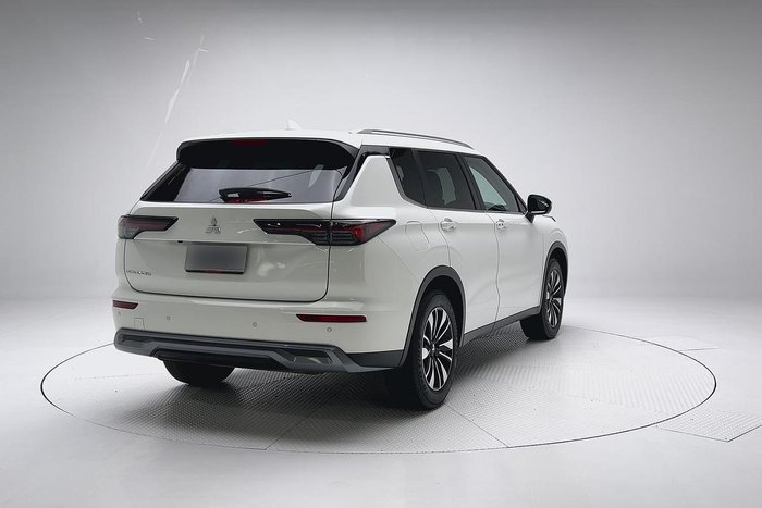 2025 Mitsubishi Outlander