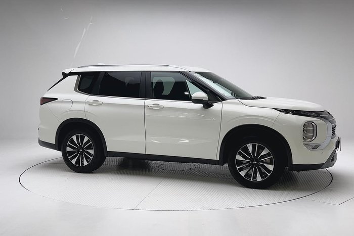 2025 Mitsubishi Outlander