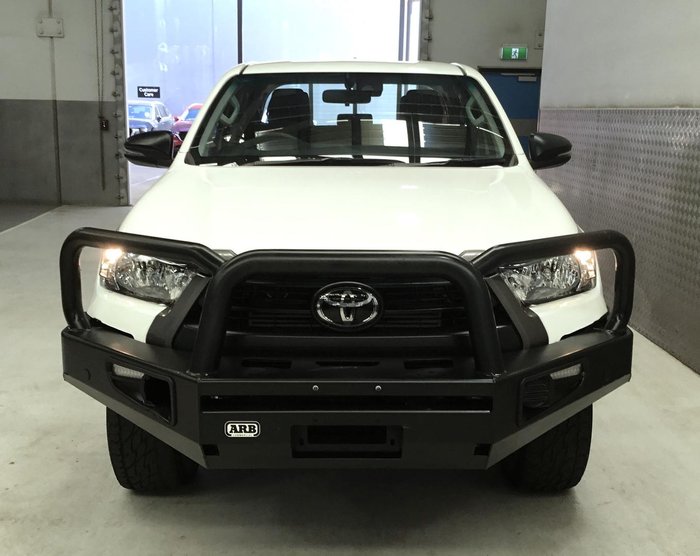 2023 Toyota Hilux SR