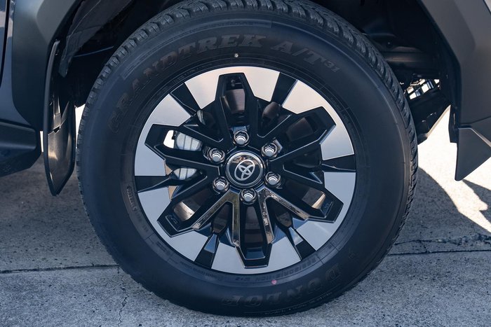 2026 Toyota Hilux SR5 48V