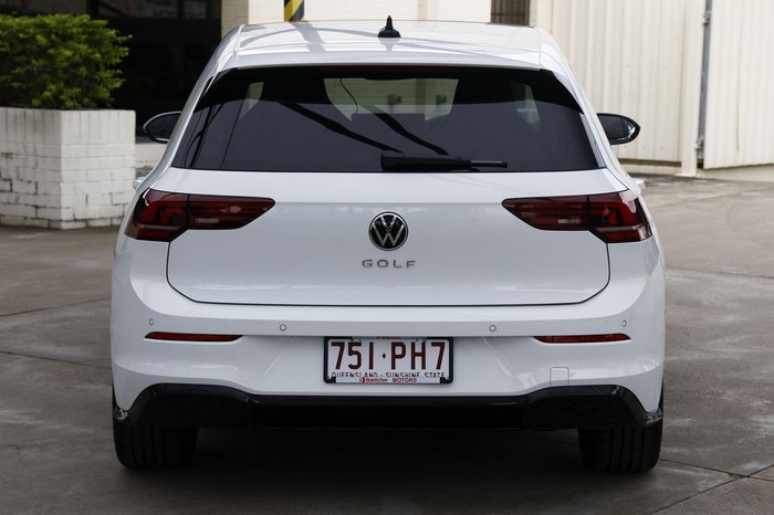 2025 Volkswagen Golf 110TSI R-Line