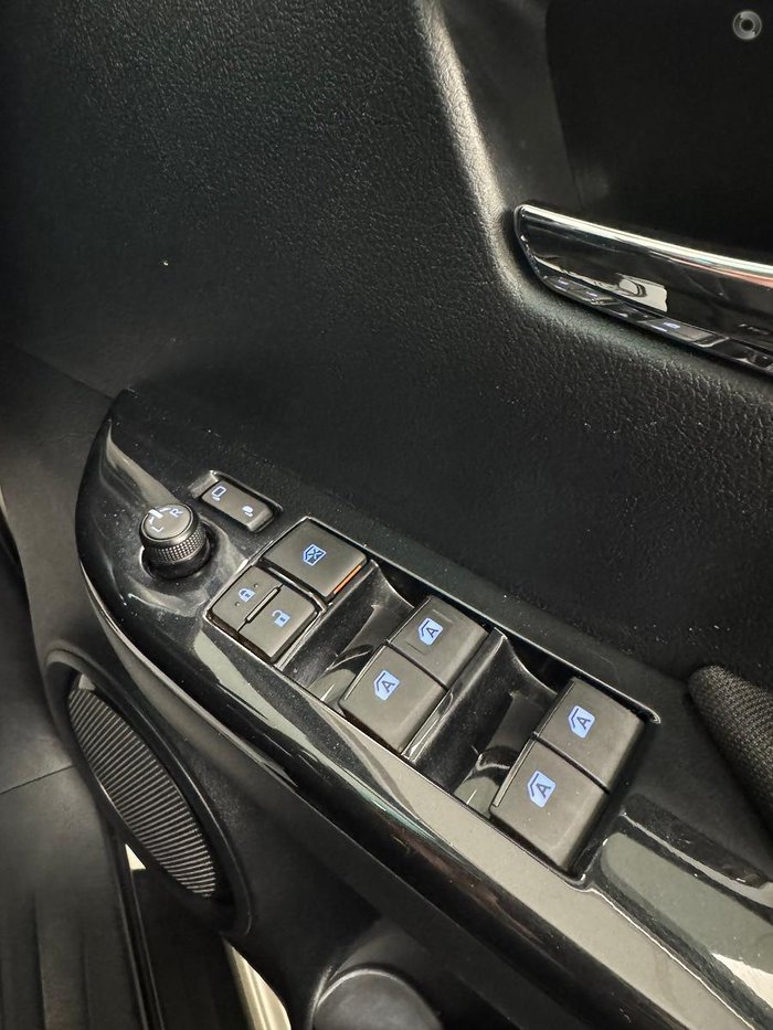 2019 Toyota Hilux SR5 GUN126R 4X4 Dual Range Glacier White
