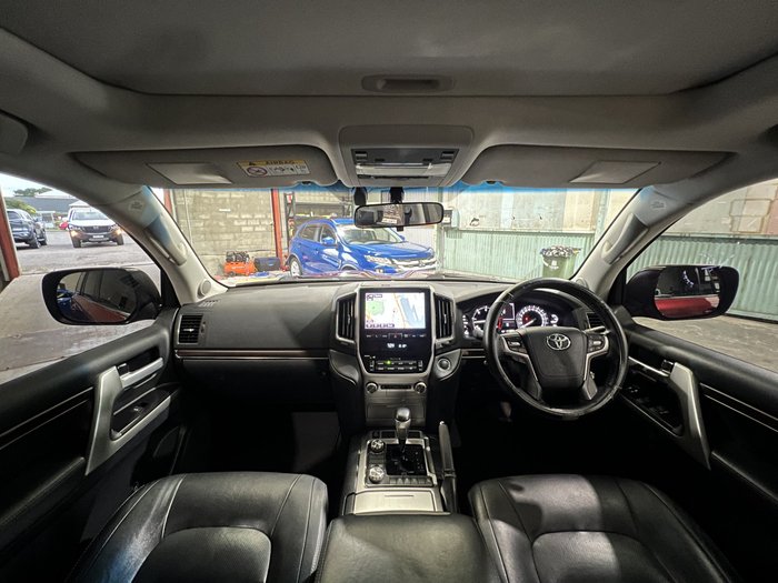 2017 Toyota Landcruiser VX