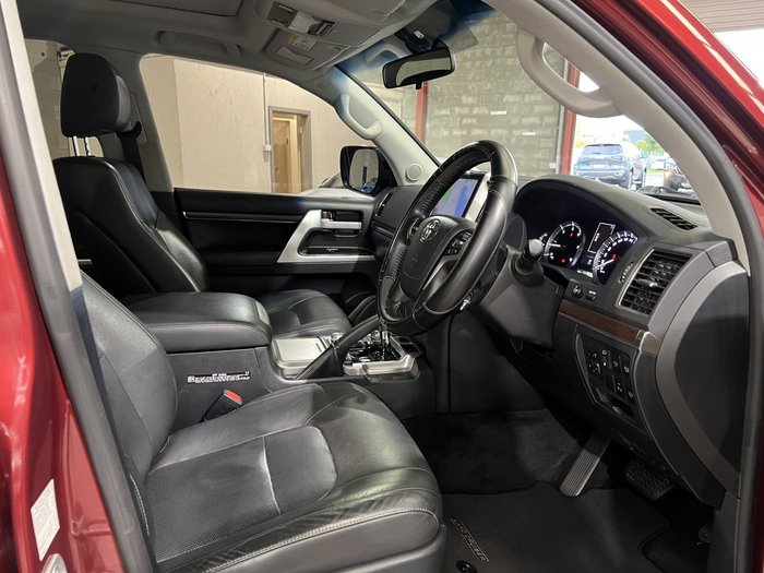 2017 Toyota Landcruiser VX