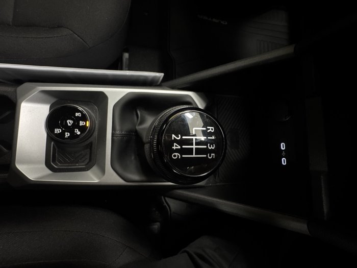 2025 Renault Duster Evolution X1311 MY25 4X4 Solid White