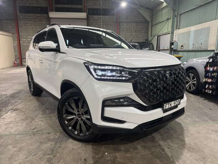 2025 KGM Rexton