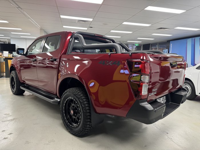 2025 Isuzu D-MAX X-RIDER