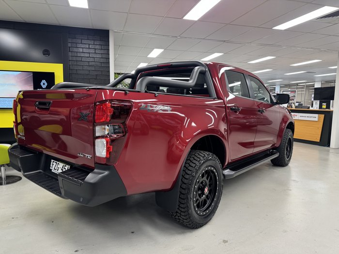 2025 Isuzu D-MAX X-RIDER