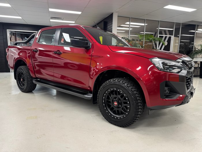 2025 Isuzu D-MAX X-RIDER