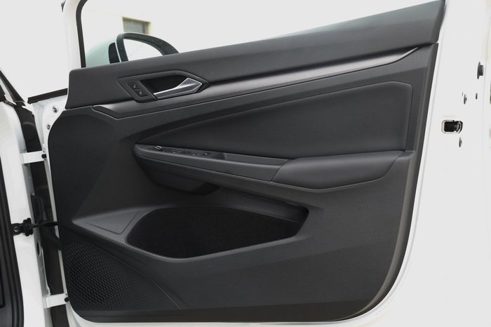2025 Volkswagen Golf 110TSI R-Line