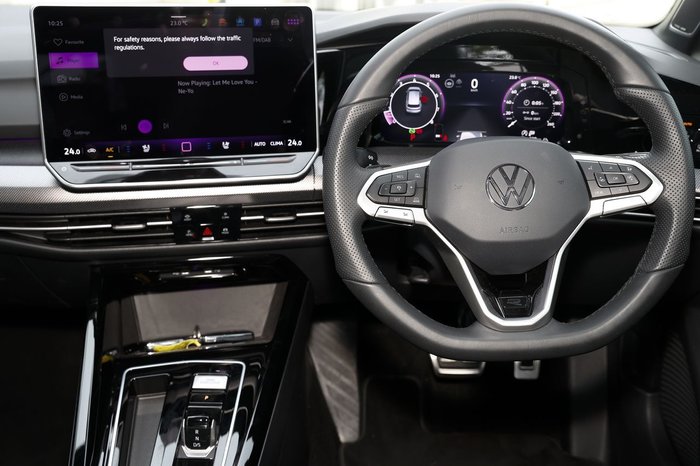 2025 Volkswagen Golf 110TSI R-Line