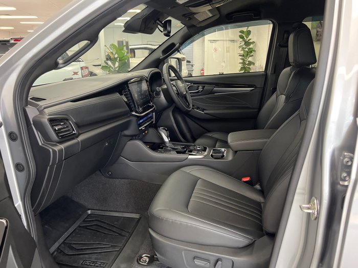 2026 Isuzu MU-X LS-T MY25.5 4X4 Dual Range Mercury Silver Metallic