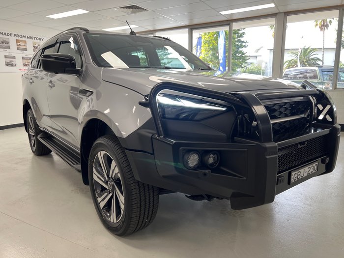 2026 Isuzu MU-X LS-T MY25.5 4X4 Dual Range Mercury Silver Metallic