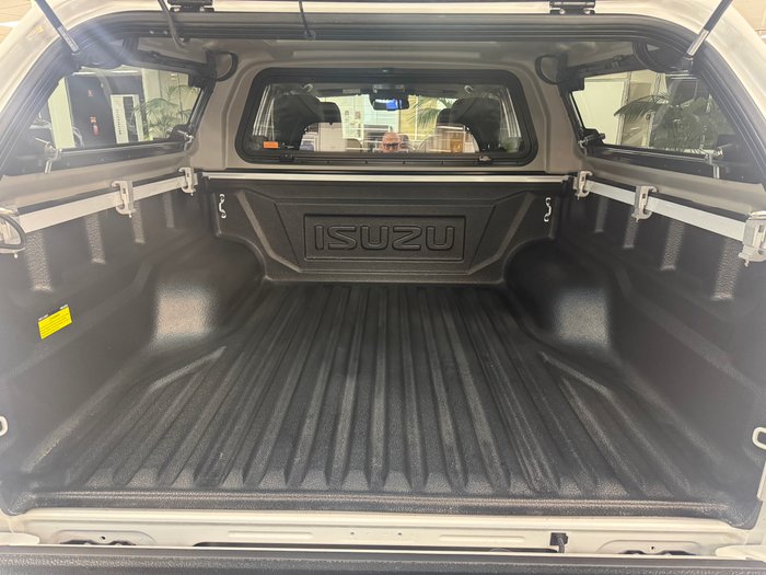 2025 Isuzu D-MAX LS-U+ MY25.5 4X4 Dual Range Moonstone White Pearl