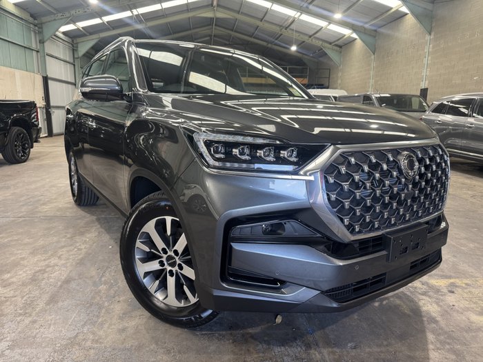 2025 KGM Rexton