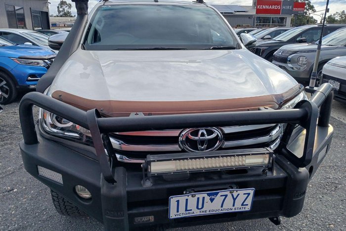 2017 Toyota Hilux SR5