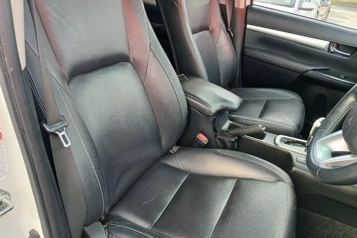 2017 Toyota Hilux SR5