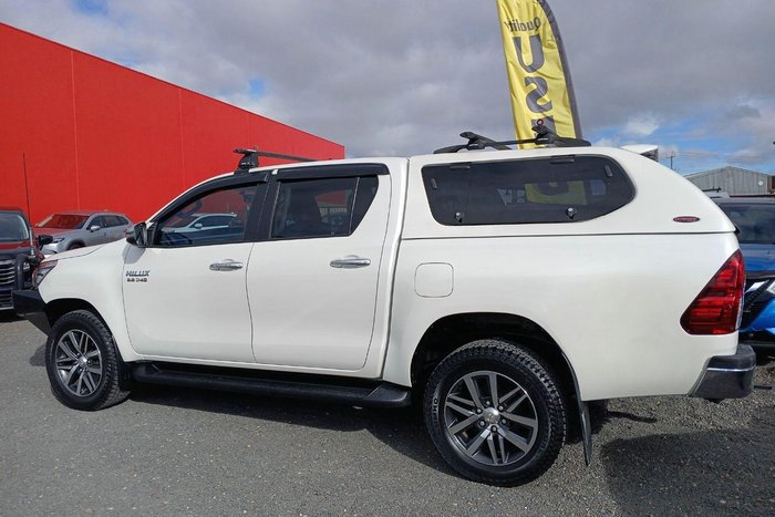 2017 Toyota Hilux SR5