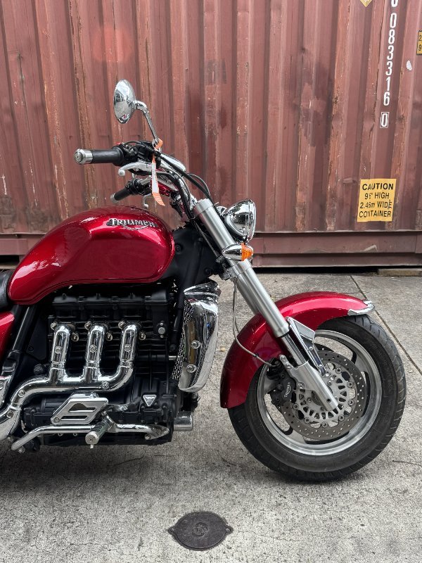 2006 Triumph ROCKET III Red