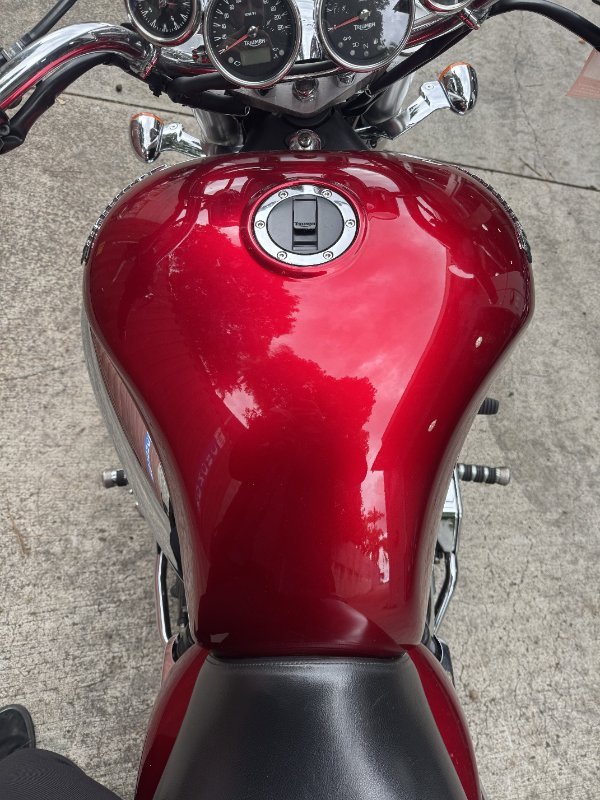 2006 Triumph ROCKET III Red