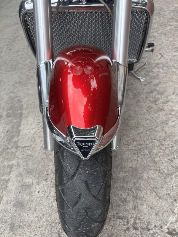 2006 Triumph ROCKET III Red