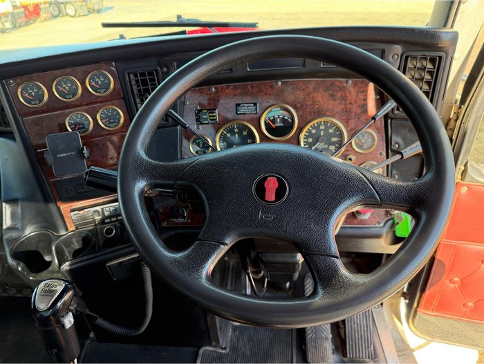 2006 Kenworth T404 Sar