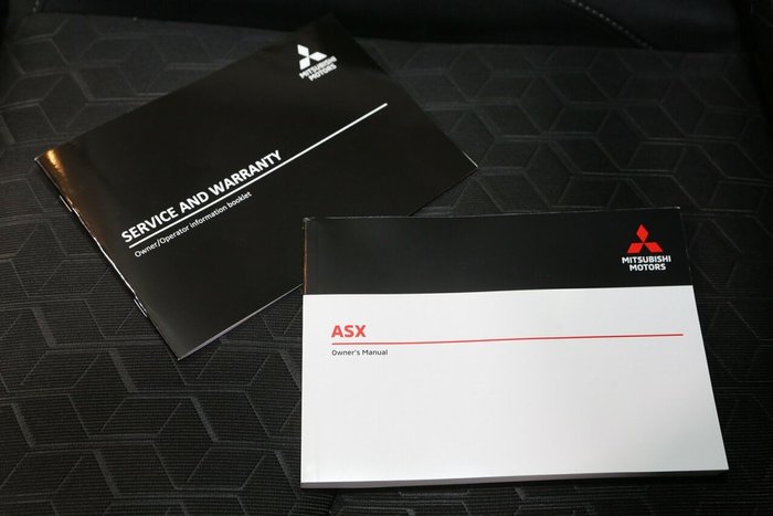 2024 Mitsubishi ASX ES
