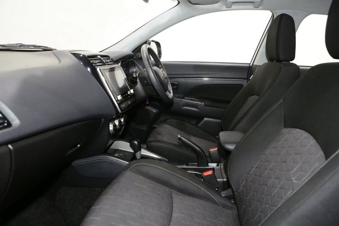 2024 Mitsubishi ASX ES