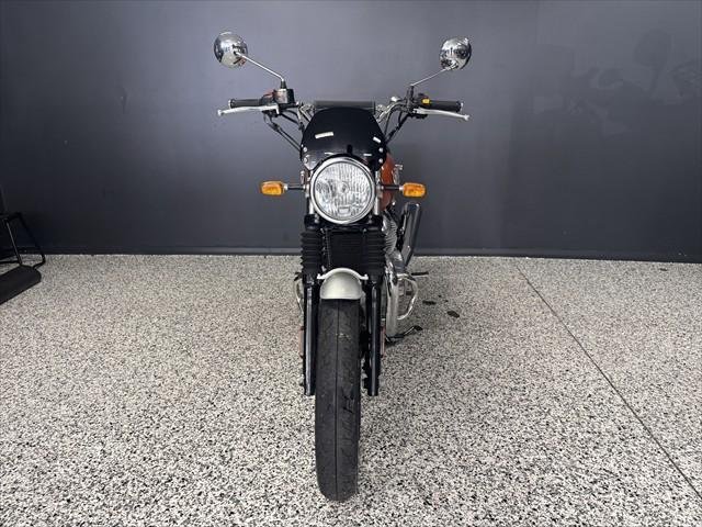 2023 Royal Enfield Interceptor 650 Classic MY21