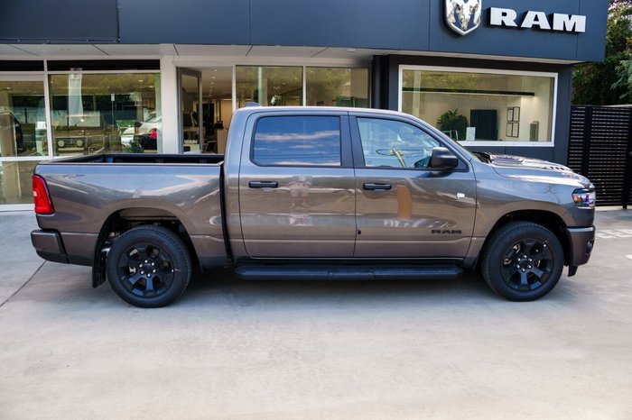 2026 RAM 1500 Express Black Edition Hurricane SO