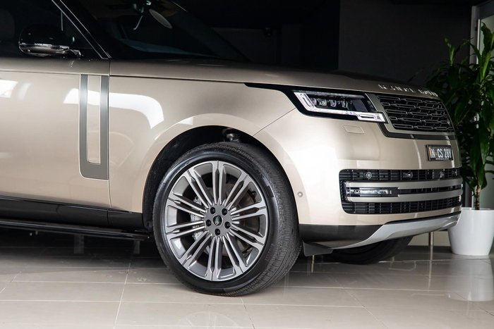 2025 Land Rover Range Rover D350 HSE