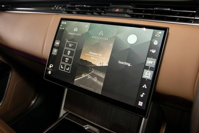 2025 Land Rover Range Rover D350 HSE