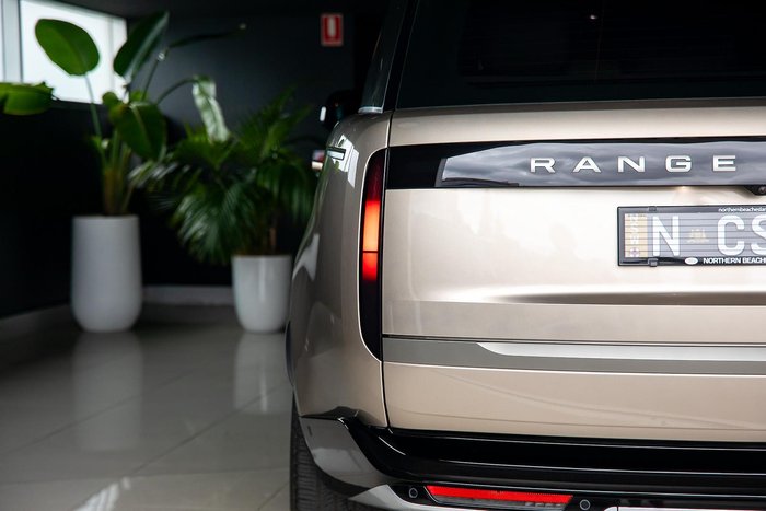 2025 Land Rover Range Rover D350 HSE