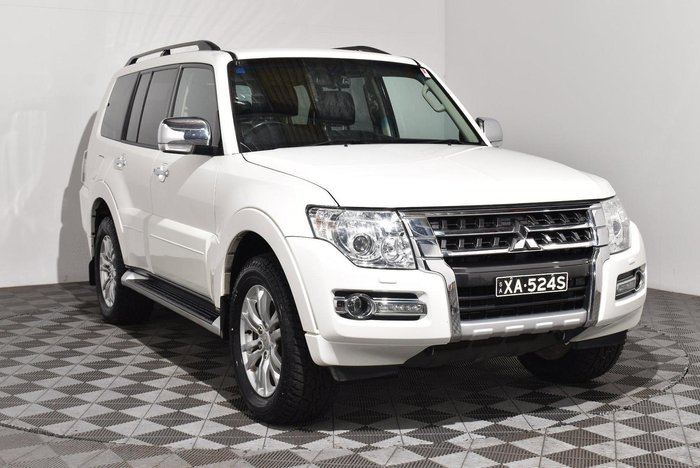 2020 Mitsubishi Pajero GLS